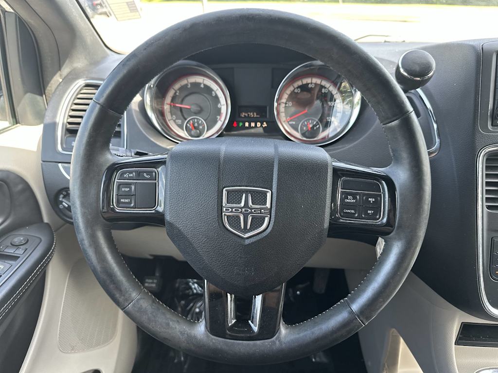 Thumbnail: 2016 Dodge Grand Caravan - 9