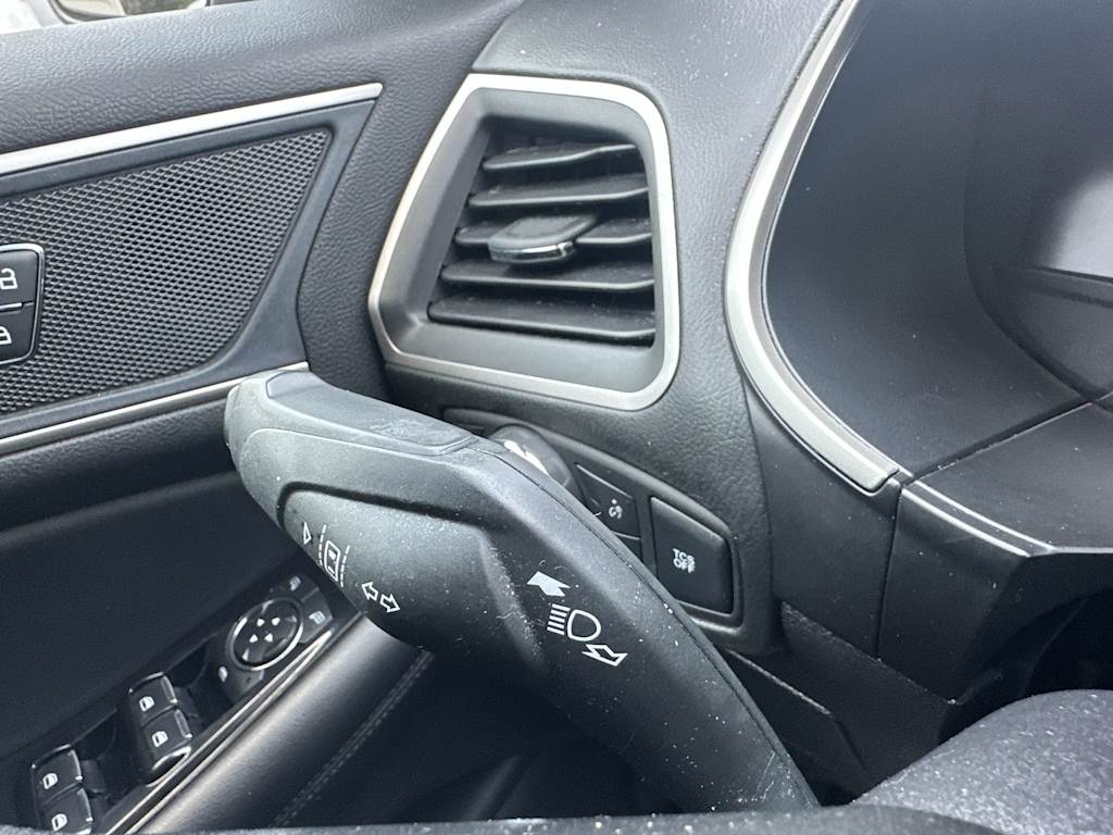 Thumbnail: 2019 Ford Edge - 35