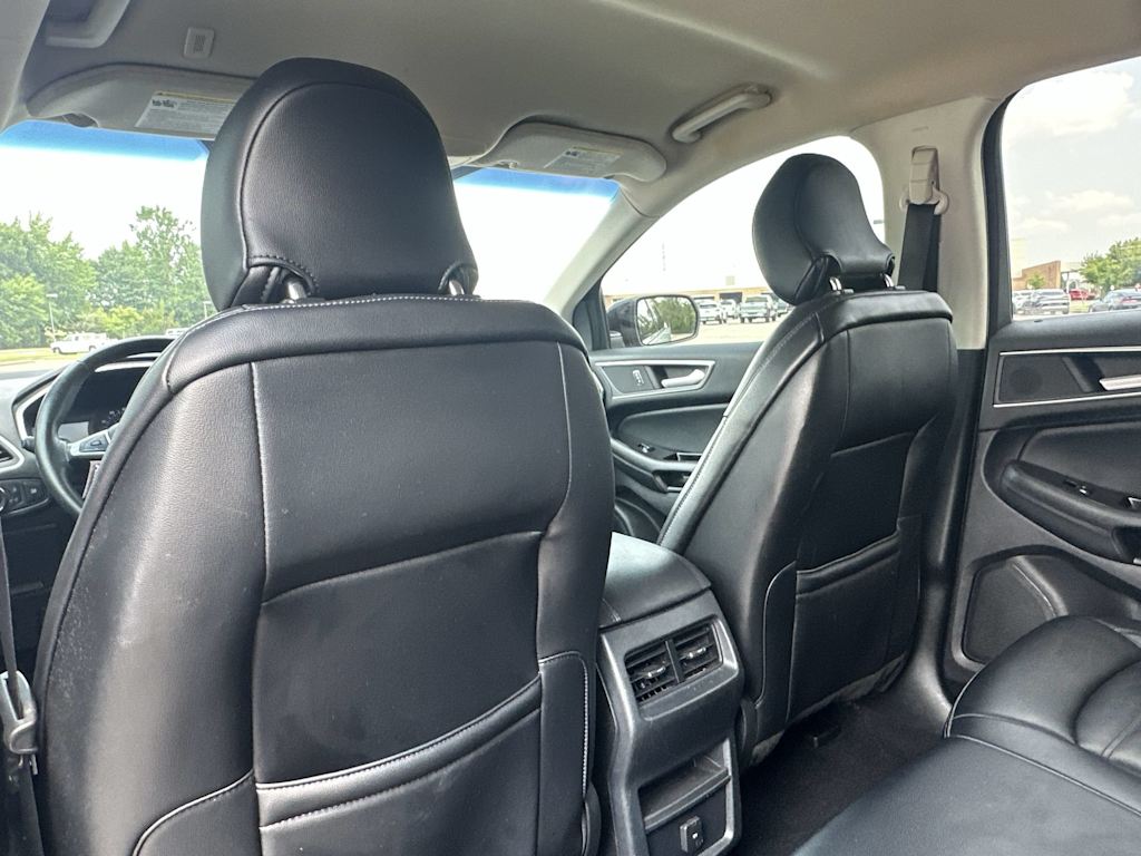 Thumbnail: 2019 Ford Edge - 13