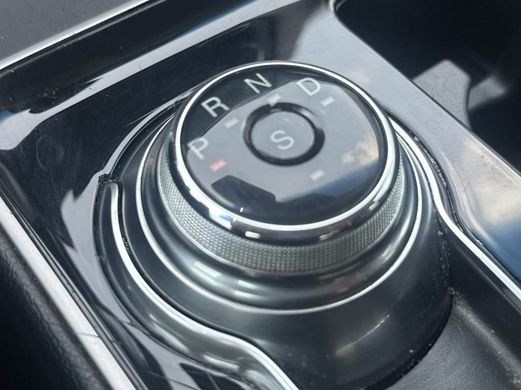 Thumbnail: 2019 Ford Edge - 38