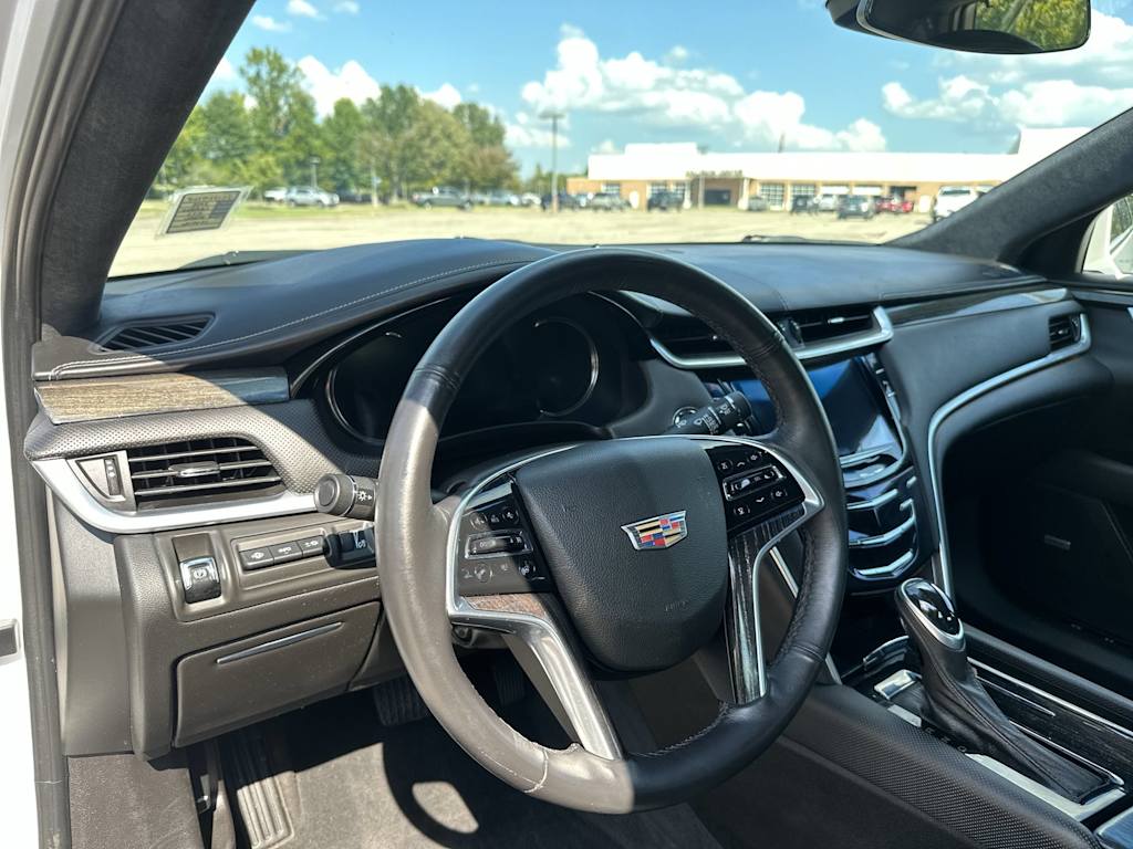 Thumbnail: 2018 Cadillac XTS - 2