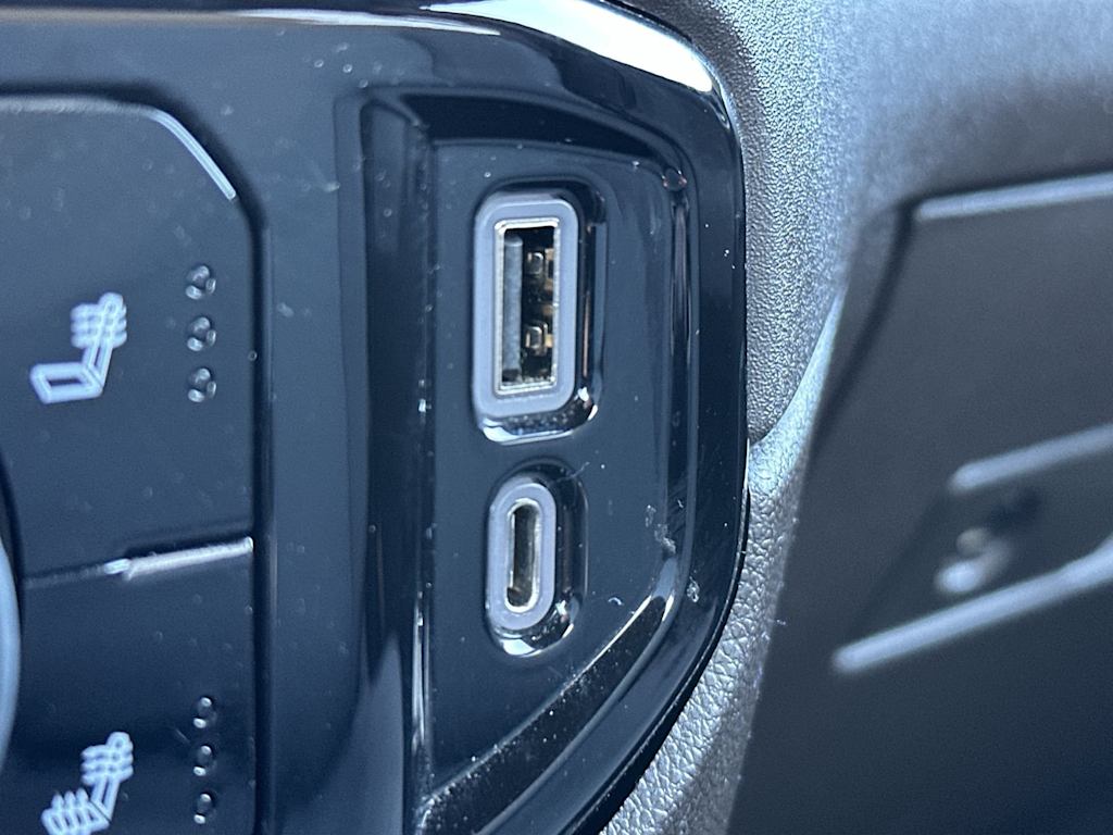 Thumbnail: 2022 Chevrolet Silverado 1500 - 36