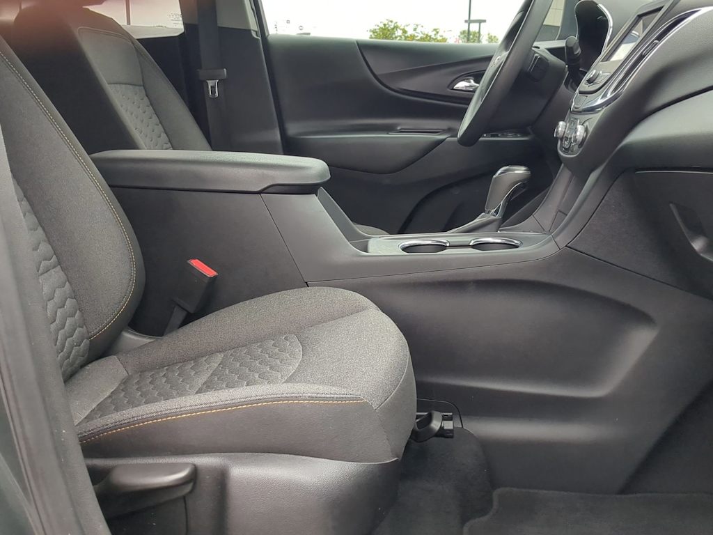 Thumbnail: 2021 Chevrolet Equinox - 9