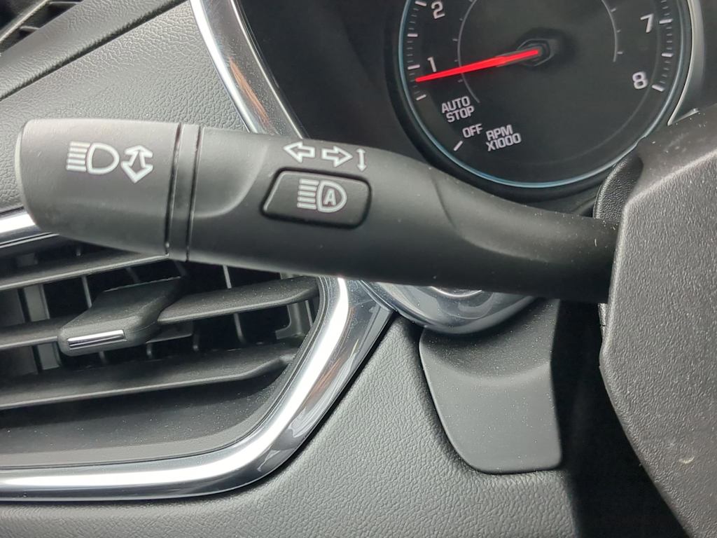 Thumbnail: 2021 Chevrolet Equinox - 32