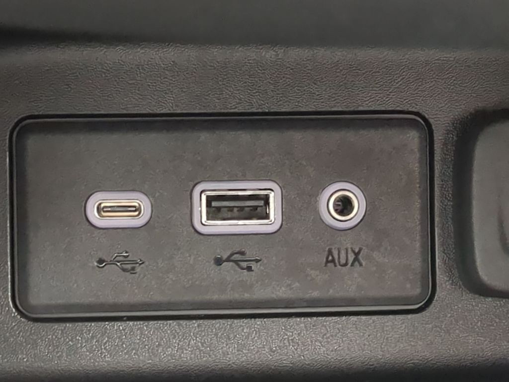 Thumbnail: 2021 Chevrolet Equinox - 35