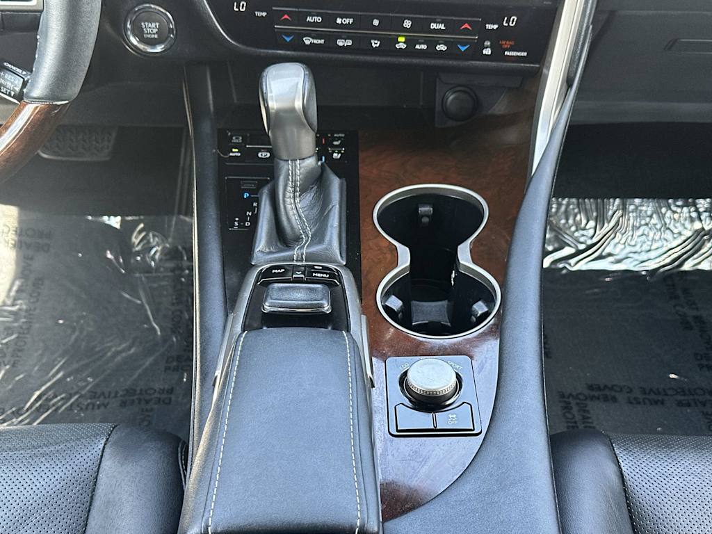 Thumbnail: 2018 Lexus RX - 16