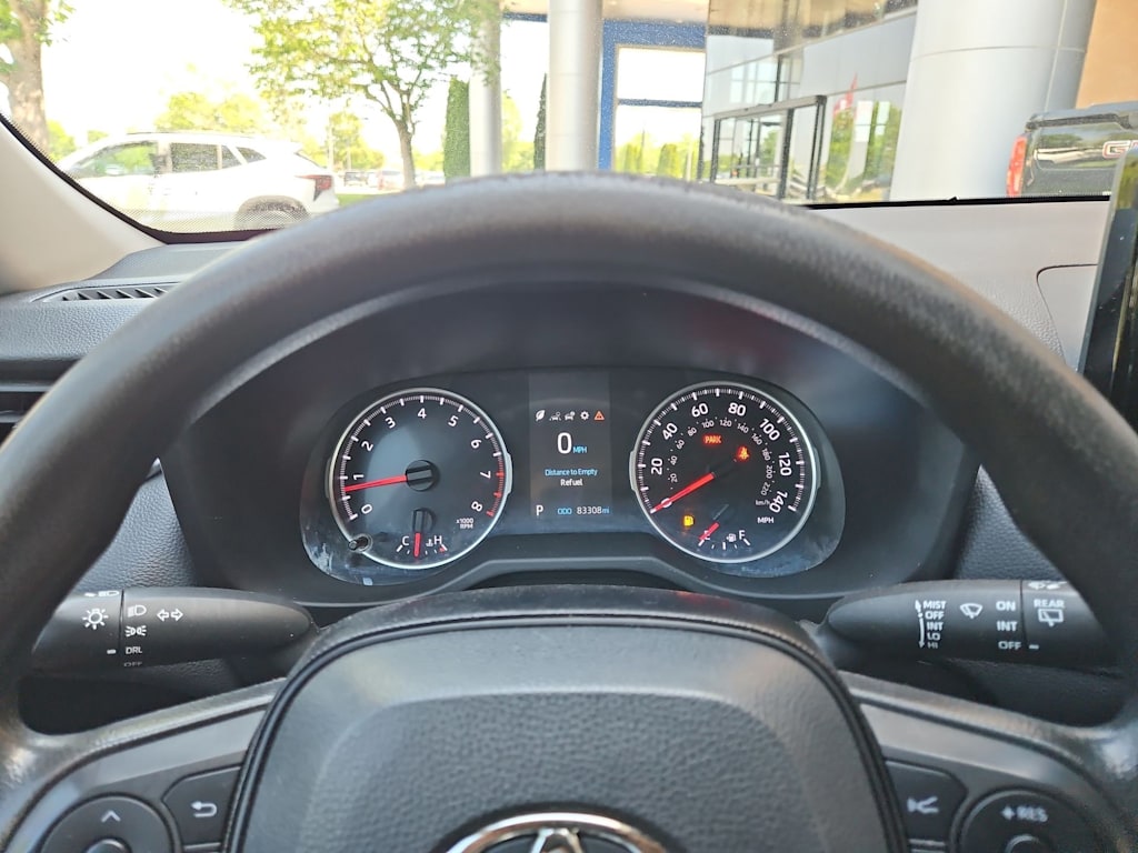 Thumbnail: 2021 Toyota RAV4 - 15