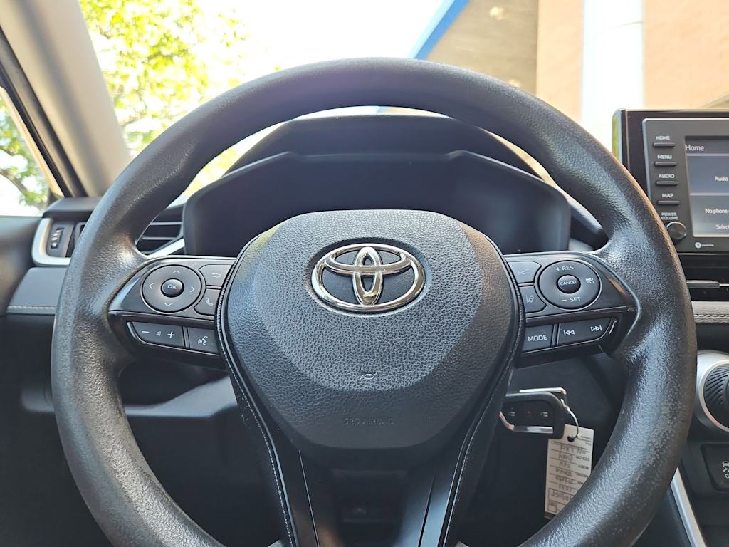 Thumbnail: 2021 Toyota RAV4 - 12