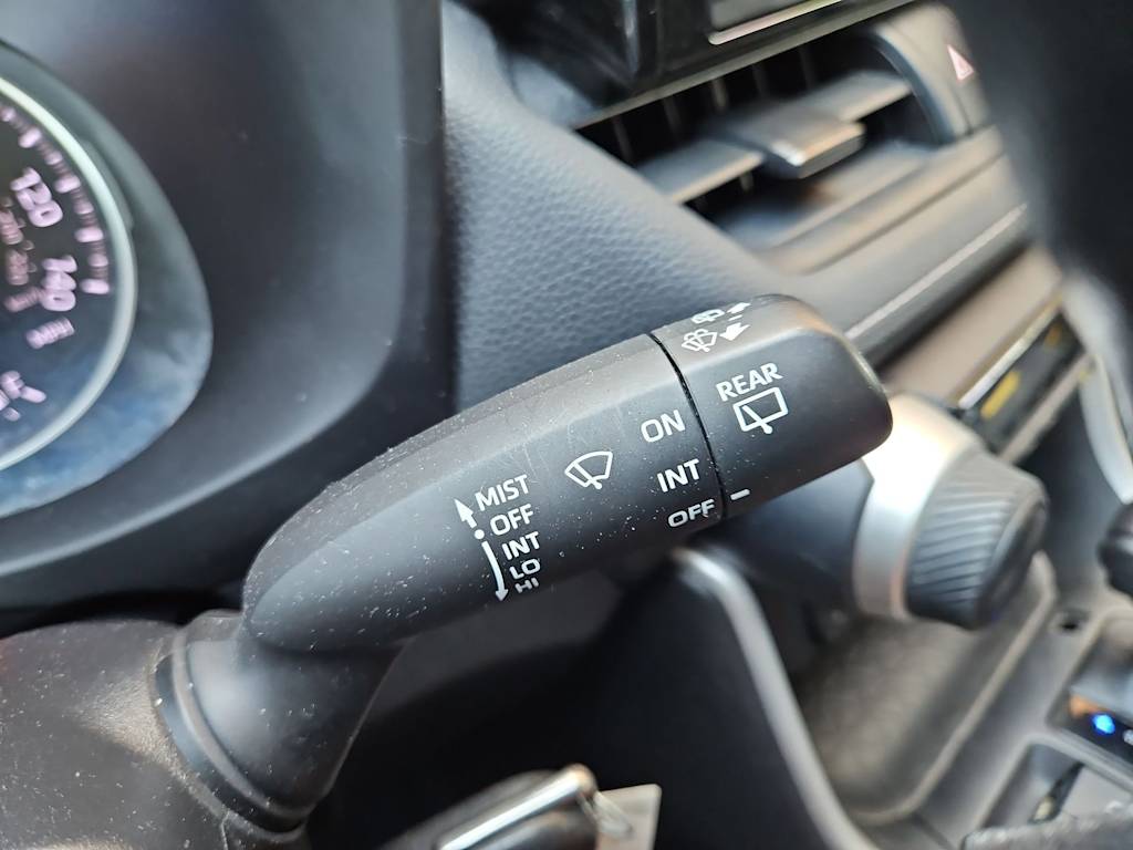 Thumbnail: 2021 Toyota RAV4 - 29