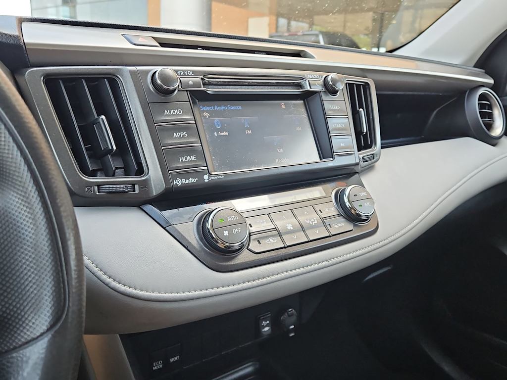 Thumbnail: 2015 Toyota RAV4 - 13