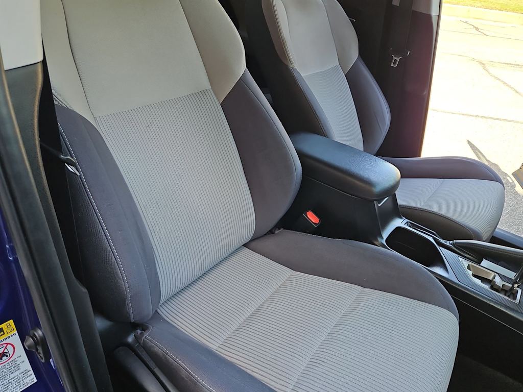 Thumbnail: 2015 Toyota RAV4 - 27