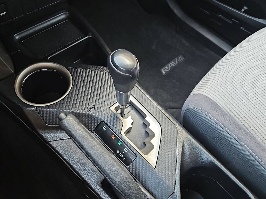 Thumbnail: 2015 Toyota RAV4 - 34