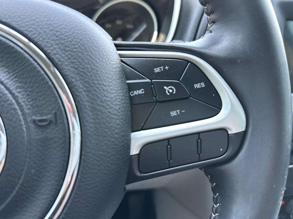 Thumbnail: 2019 Jeep Compass - 32