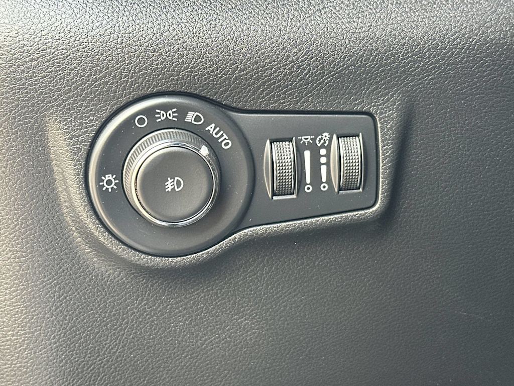 Thumbnail: 2025 Jeep Compass - 25
