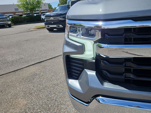 Thumbnail: 2023 Chevrolet Silverado 1500 - 32