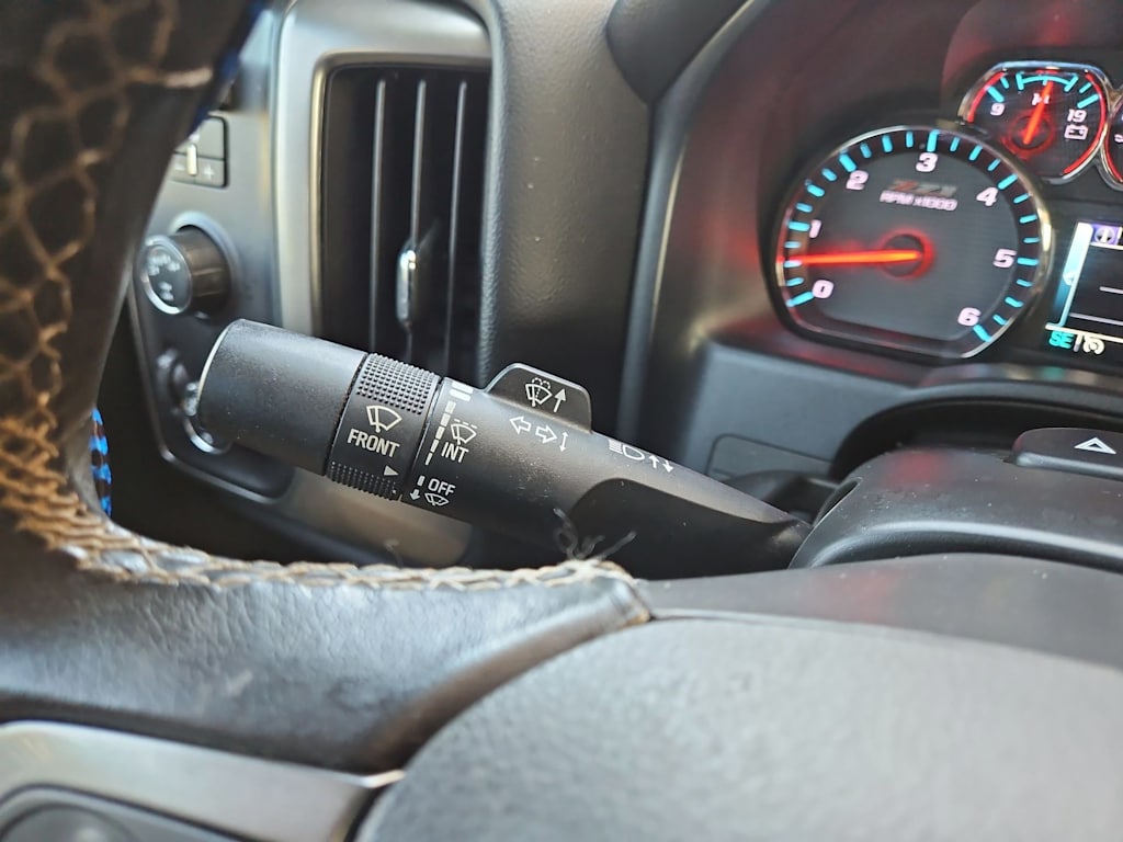 Thumbnail: 2018 Chevrolet Silverado 1500 - 15