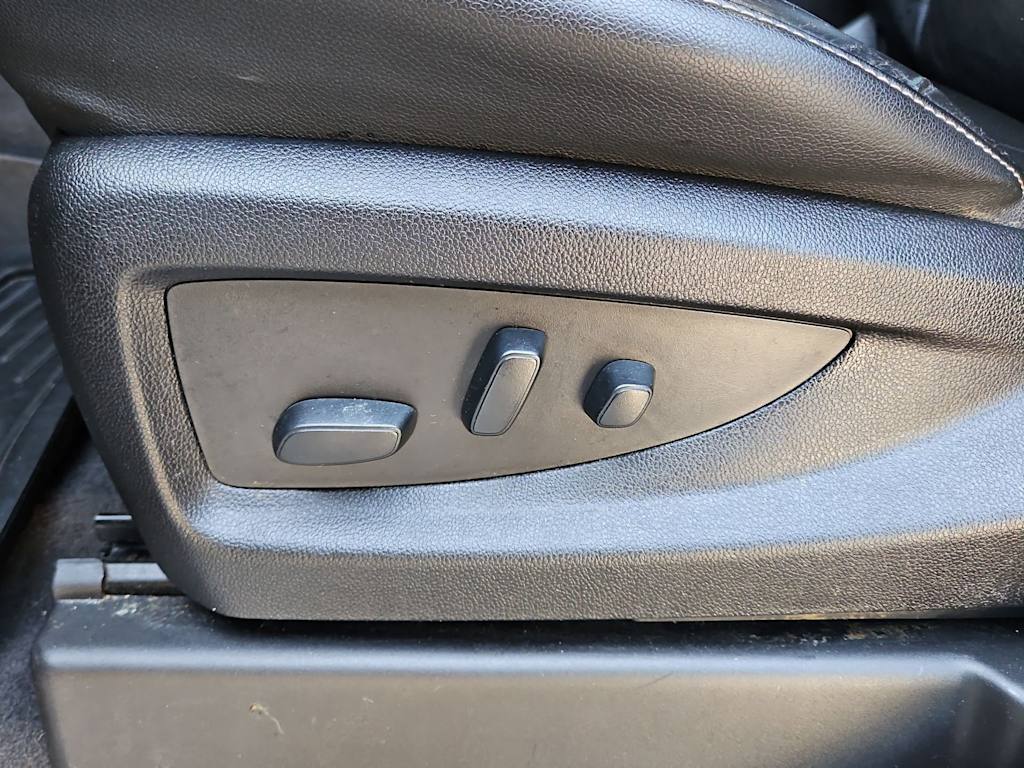 Thumbnail: 2018 Chevrolet Silverado 1500 - 26