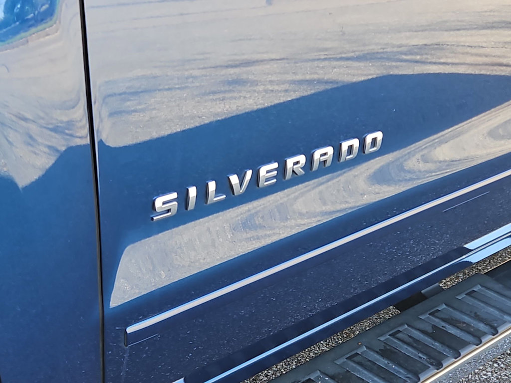 Thumbnail: 2018 Chevrolet Silverado 1500 - 25