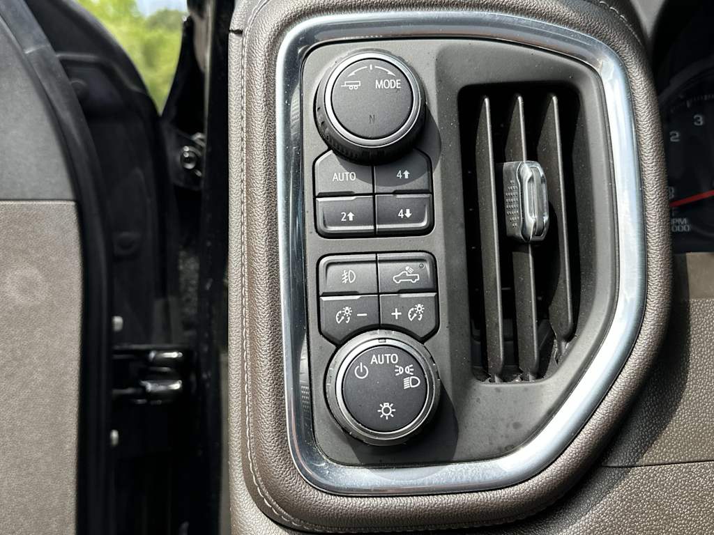 Thumbnail: 2021 Chevrolet Silverado 1500 - 28