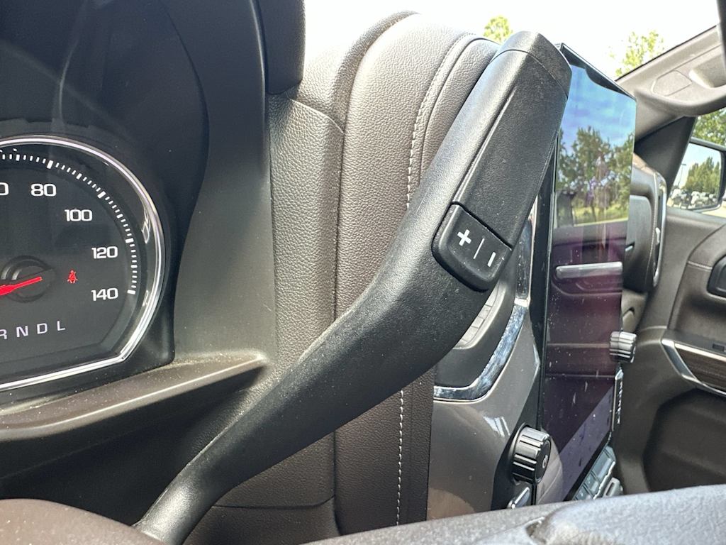 Thumbnail: 2021 Chevrolet Silverado 1500 - 39