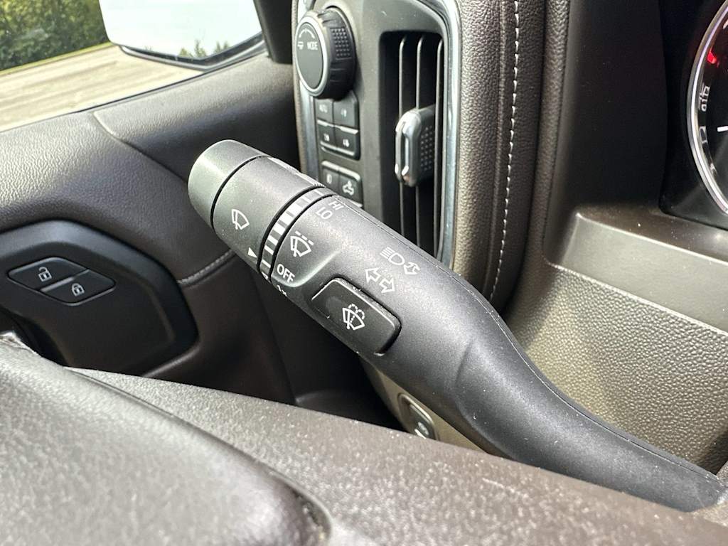 Thumbnail: 2021 Chevrolet Silverado 1500 - 14