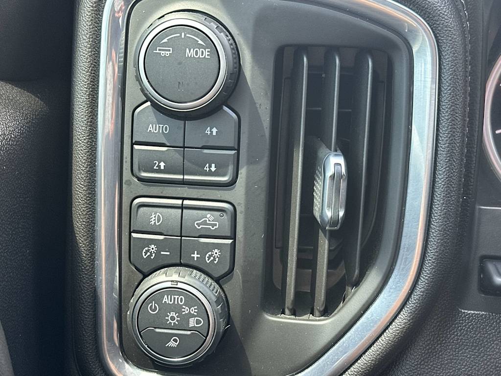 Thumbnail: 2021 Chevrolet Silverado 1500 - 27