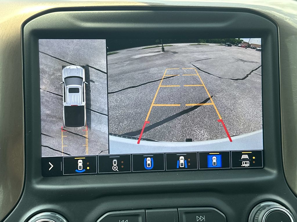 Thumbnail: 2021 Chevrolet Silverado 1500 - 36