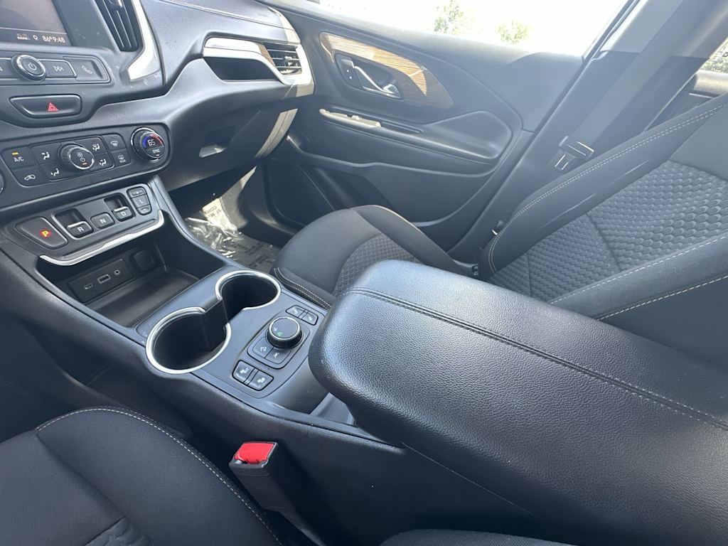 Thumbnail: 2020 GMC Terrain - 41