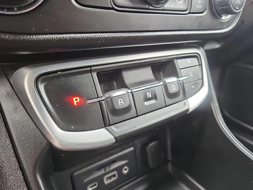 Thumbnail: 2023 GMC Terrain - 35