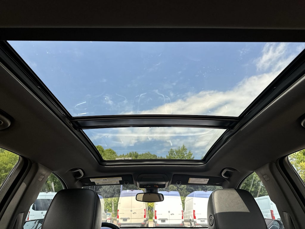 Thumbnail: 2023 Chevrolet Equinox - 30