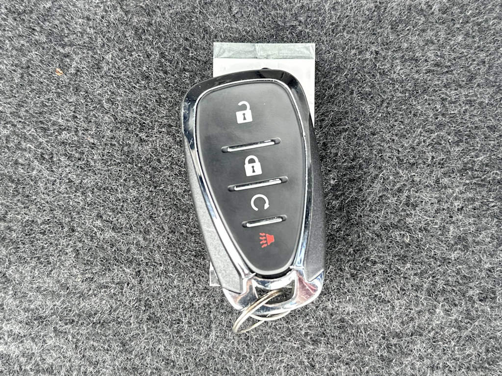 Thumbnail: 2023 Chevrolet Equinox - 18