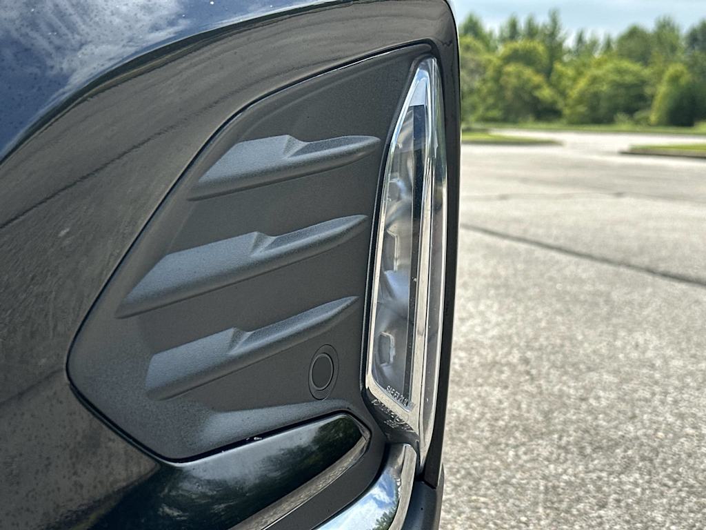 Thumbnail: 2023 Chevrolet Equinox - 24