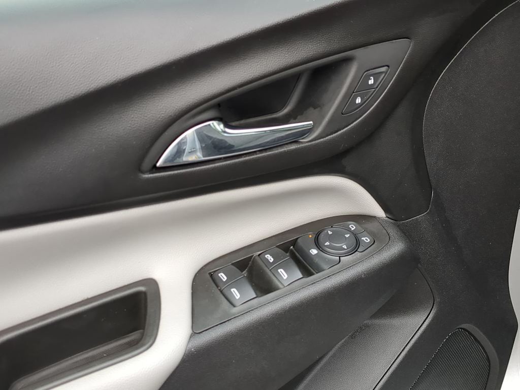 Thumbnail: 2020 Chevrolet Equinox - 30