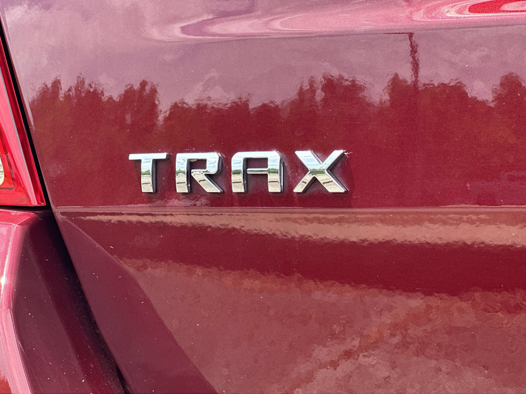 Thumbnail: 2017 Chevrolet Trax - 31