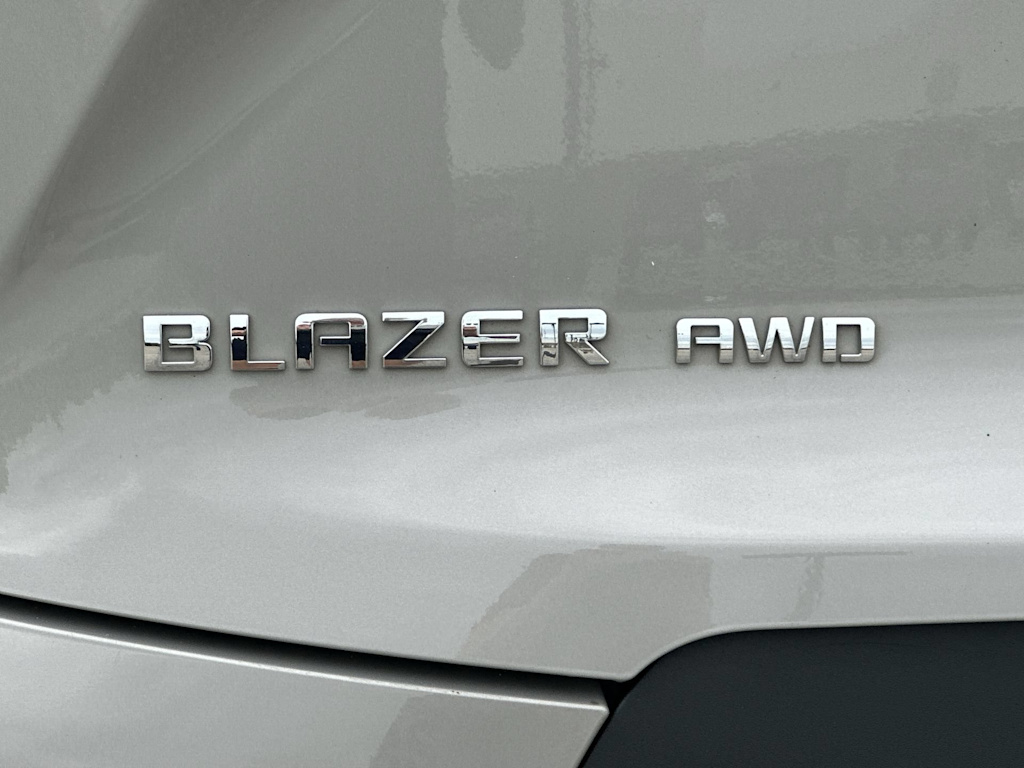 Thumbnail: 2021 Chevrolet Blazer - 24