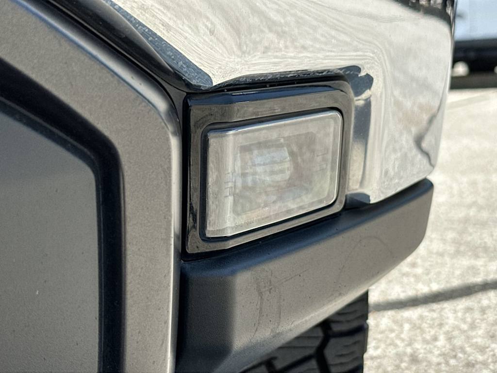 Thumbnail: 2023 GMC Sierra 1500 - 24