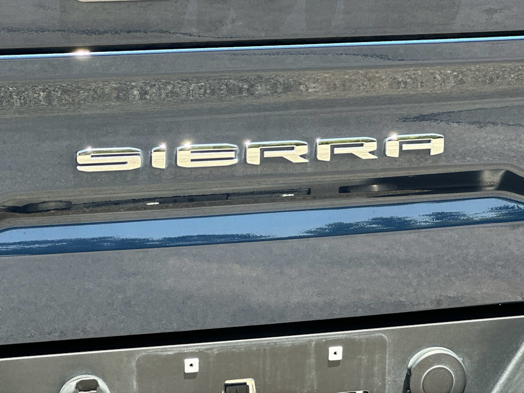 Thumbnail: 2023 GMC Sierra 1500 - 25