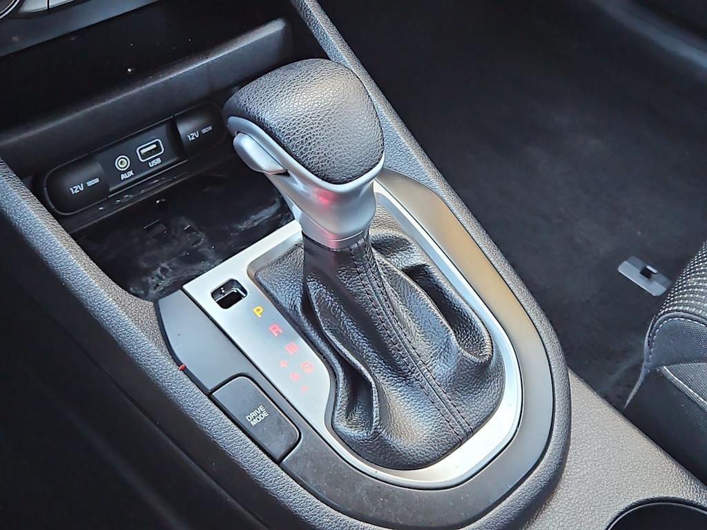 Thumbnail: 2021 Kia Forte - 14