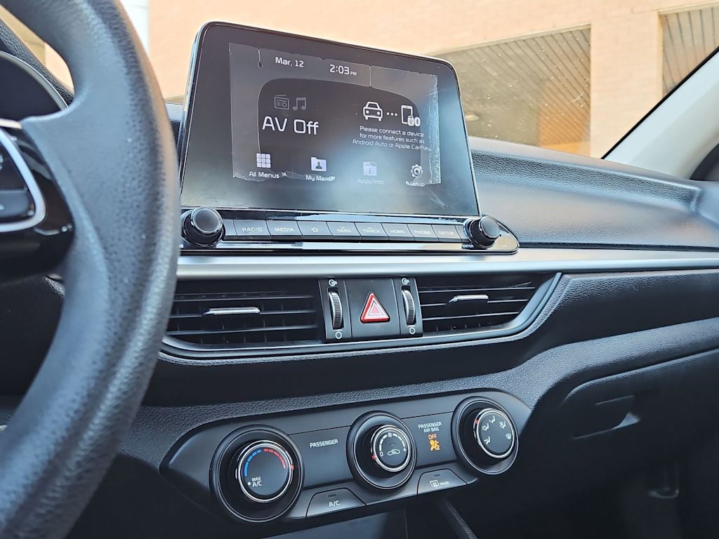 Thumbnail: 2021 Kia Forte - 13