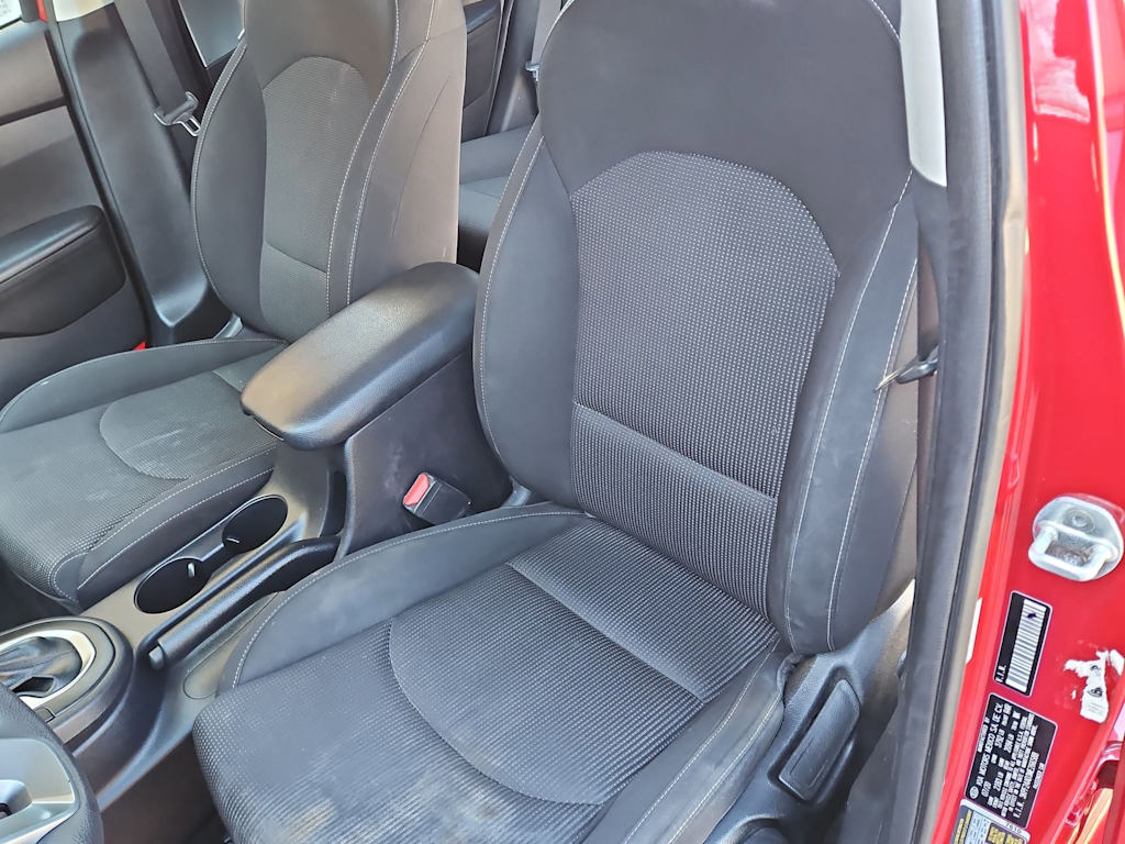 Thumbnail: 2021 Kia Forte - 9