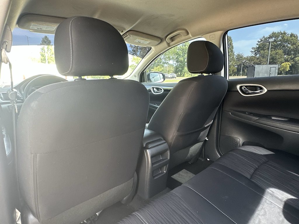Thumbnail: 2017 Nissan Sentra - 13