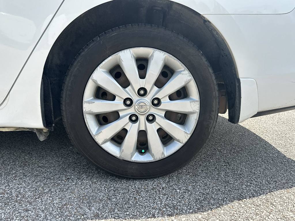 Thumbnail: 2017 Nissan Sentra - 8