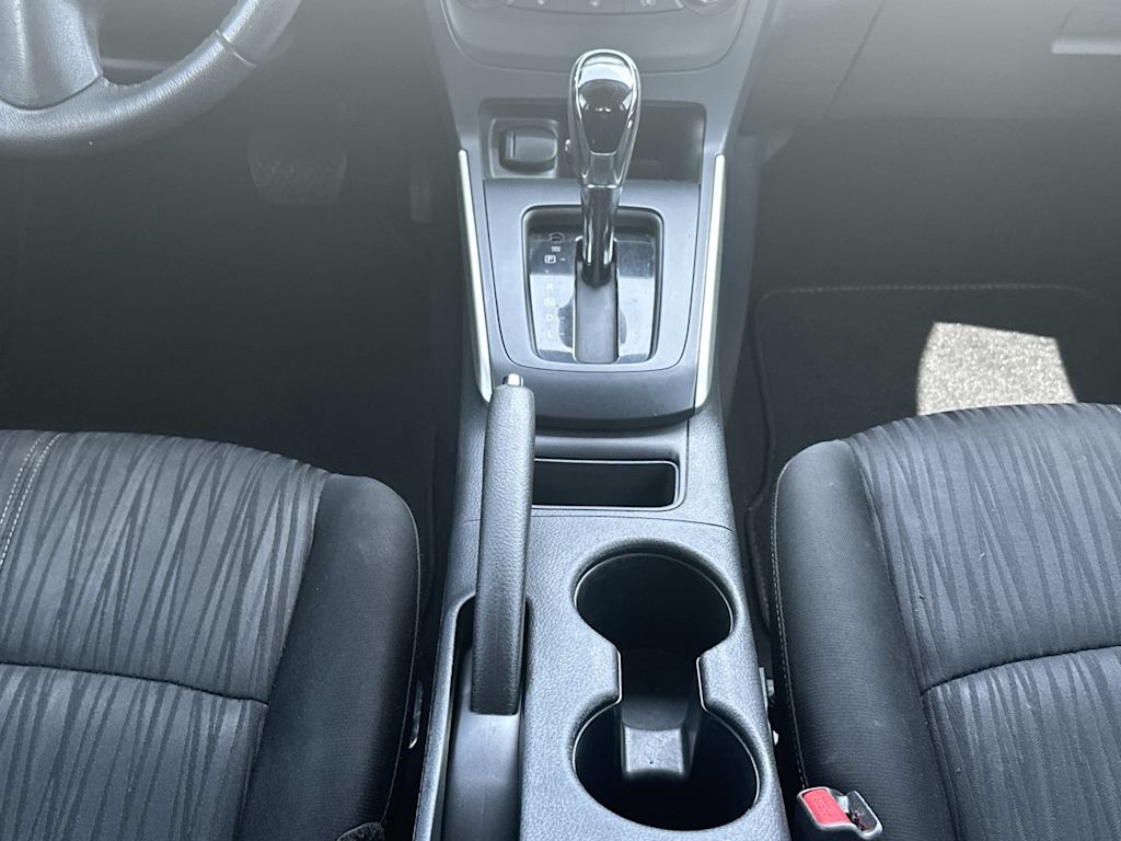 Thumbnail: 2017 Nissan Sentra - 15