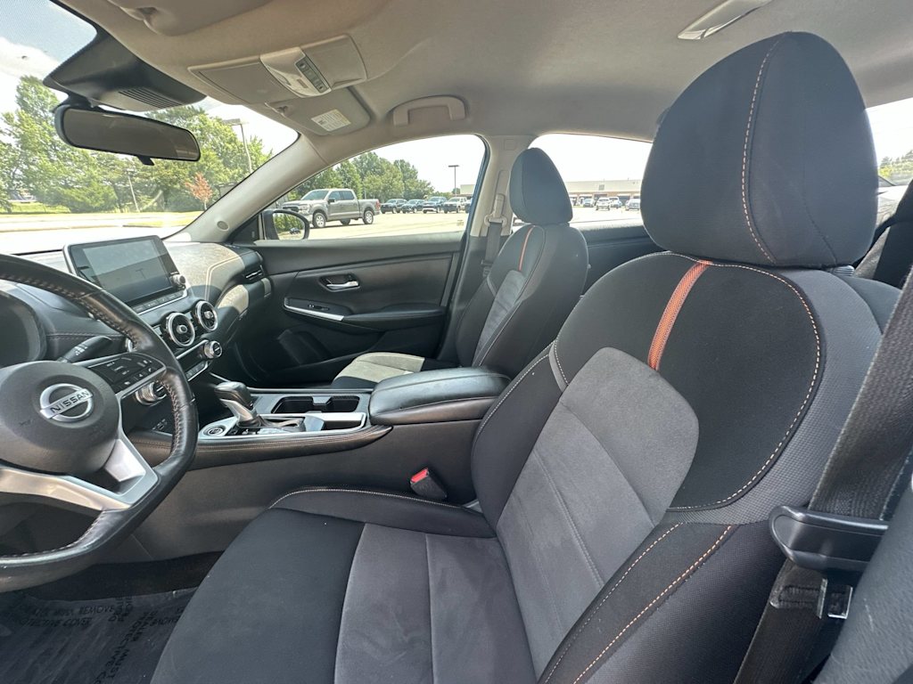 Thumbnail: 2021 Nissan Sentra - 10