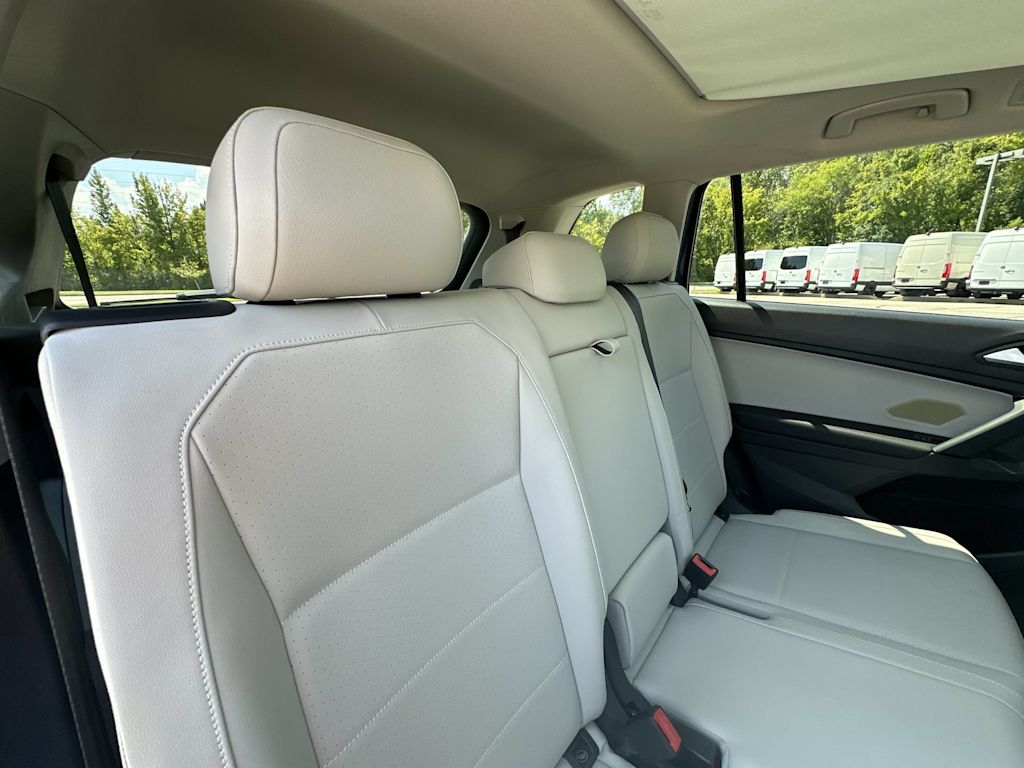 Thumbnail: 2019 Volkswagen Tiguan - 29