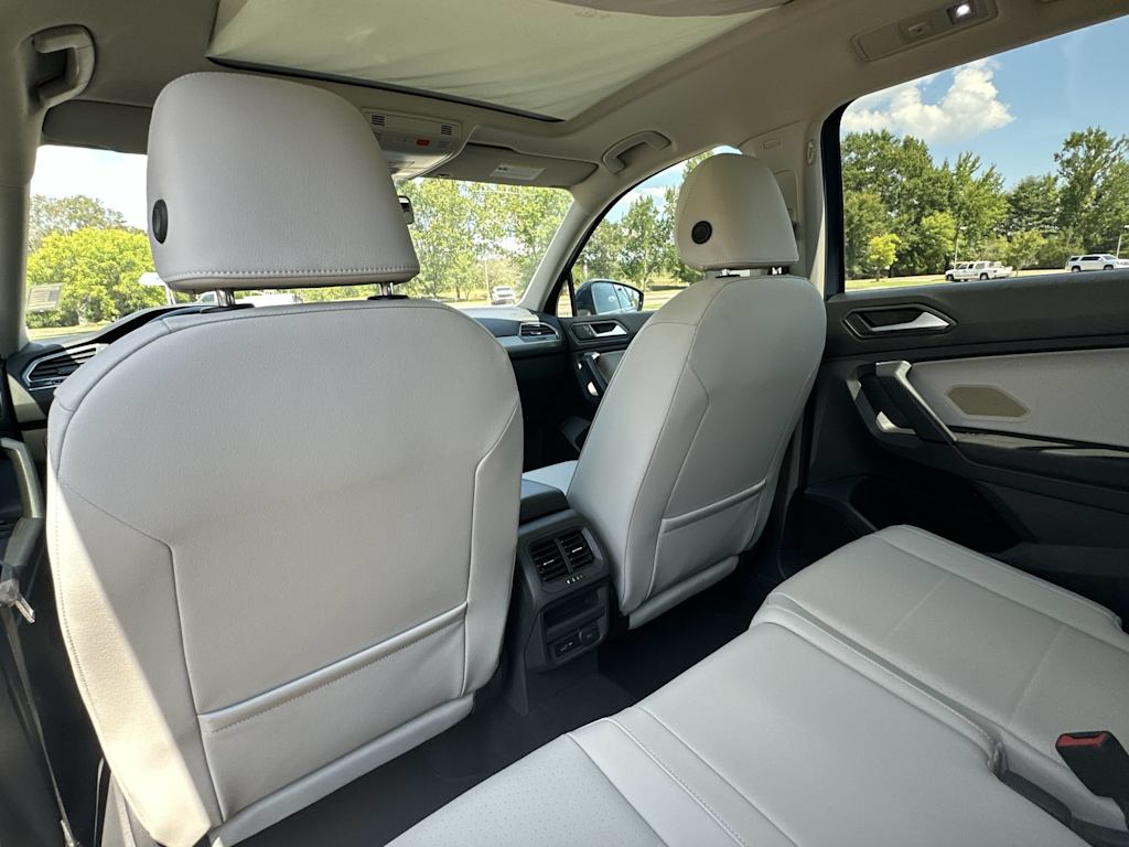 Thumbnail: 2019 Volkswagen Tiguan - 13