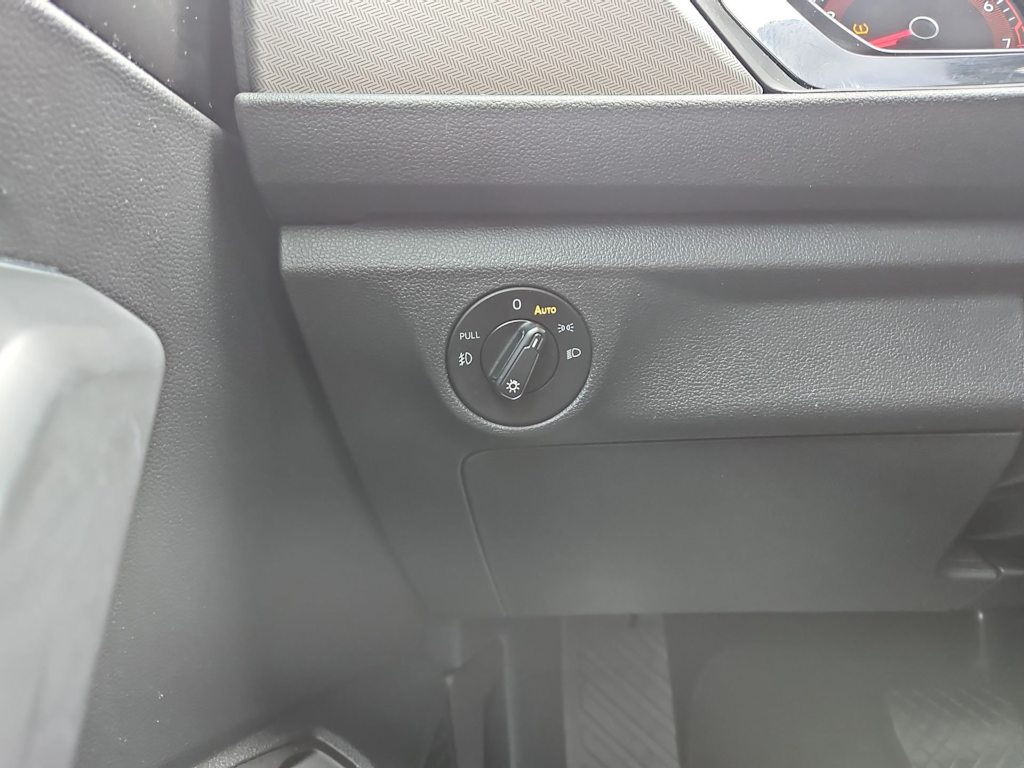 Thumbnail: 2020 Volkswagen Jetta - 27