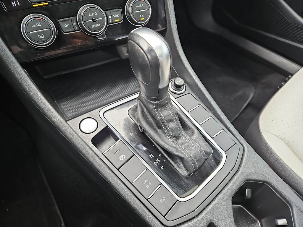 Thumbnail: 2020 Volkswagen Jetta - 16