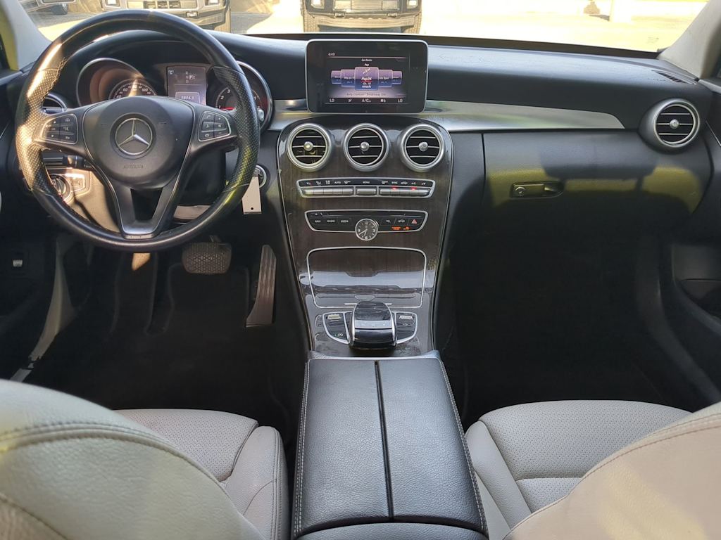 Thumbnail: 2015 Mercedes-Benz C-Class - 8