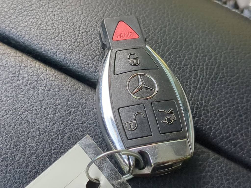 Thumbnail: 2015 Mercedes-Benz C-Class - 15